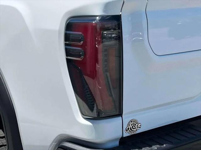 2026 GMC Sierra 2500HD Crew Cab, Standard Bed, AT4X, 4WD
