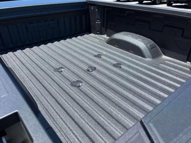 2026 GMC Sierra 2500HD Crew Cab, Standard Bed, AT4X, 4WD