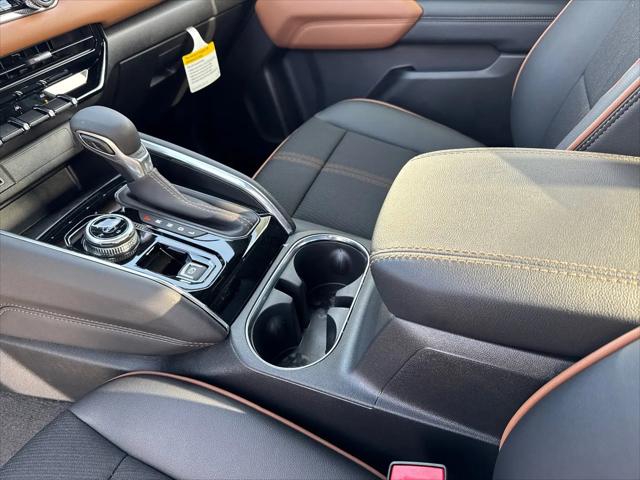 2026 GMC Canyon AT4, 4WD