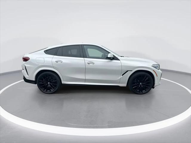 2023 BMW X6 M50i