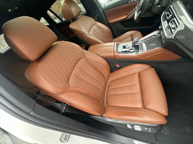 2023 BMW X6 M50i