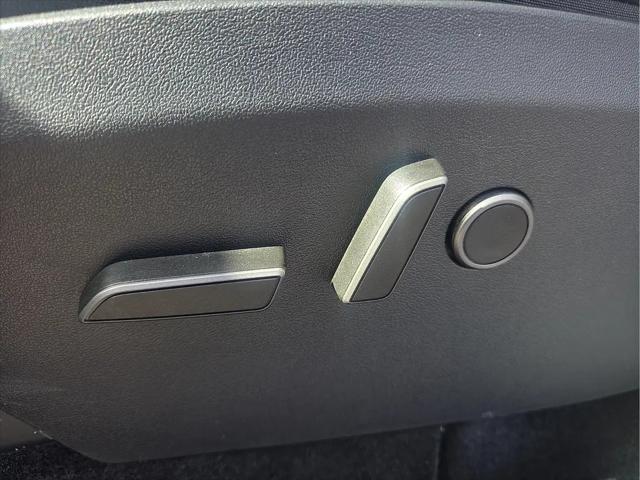 2025 Tesla Model Y Long Range Dual Motor Rear-Wheel Drive