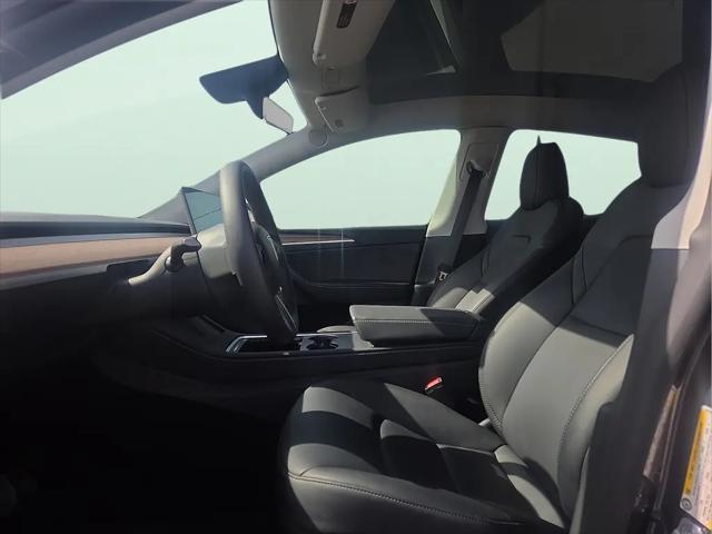 2025 Tesla Model Y Long Range Dual Motor Rear-Wheel Drive