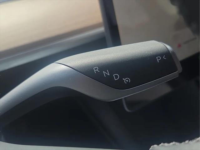 2025 Tesla Model Y Long Range Dual Motor Rear-Wheel Drive