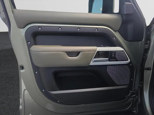 2022 Land Rover Defender 110 X-Dynamic HSE