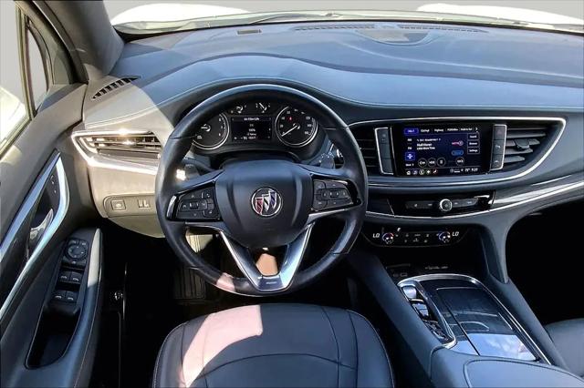 2023 Buick Enclave Essence FWD