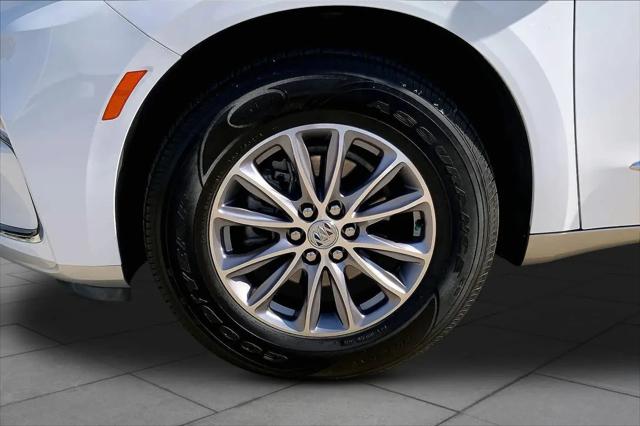 2023 Buick Enclave Essence FWD
