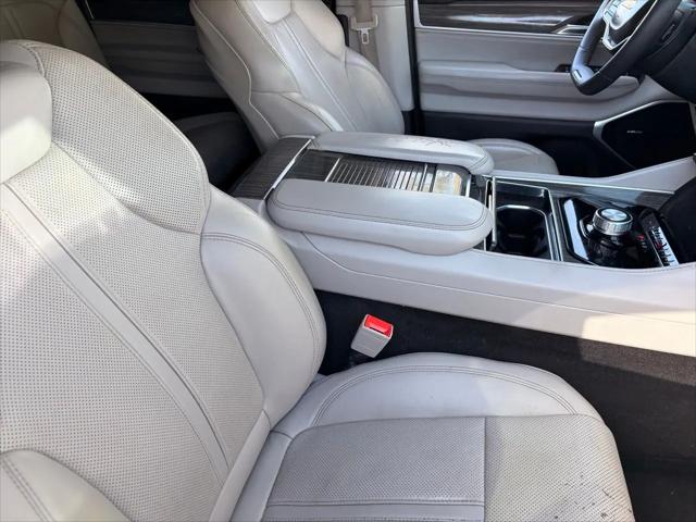 2022 Jeep Wagoneer Series II 4x2
