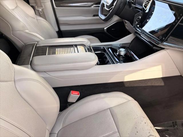 2022 Jeep Wagoneer Series II 4x2