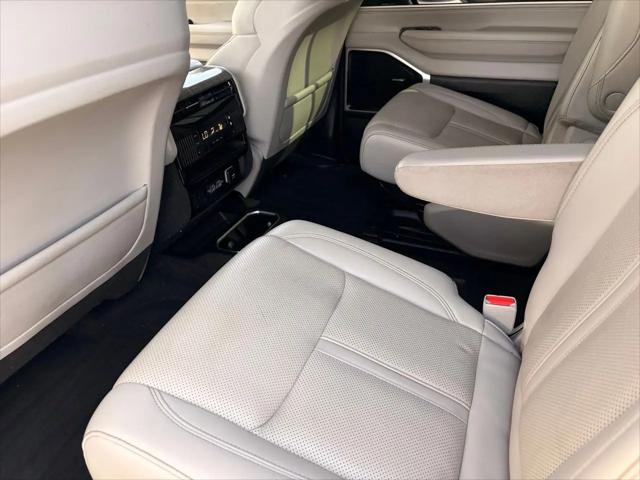 2022 Jeep Wagoneer Series II 4x2