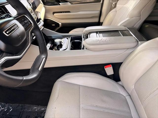 2022 Jeep Wagoneer Series II 4x2