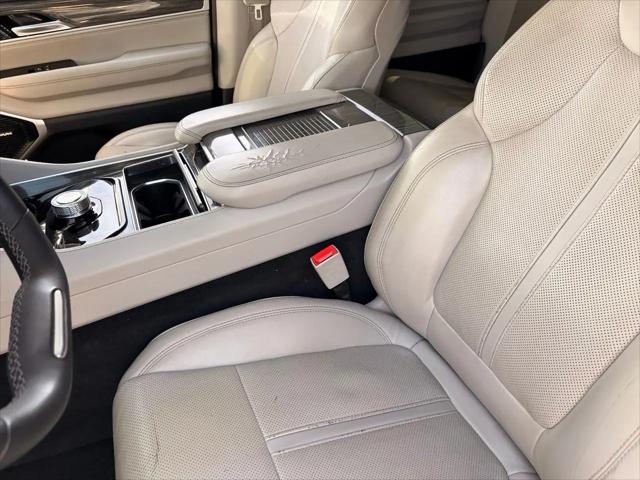 2022 Jeep Wagoneer Series II 4x2