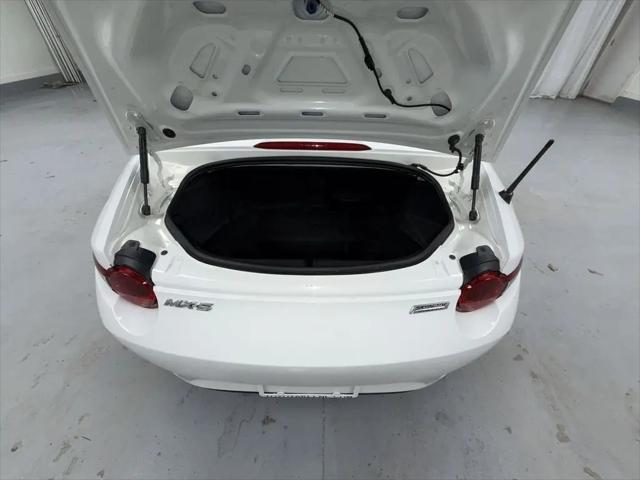 2016 Mazda MX-5 Club