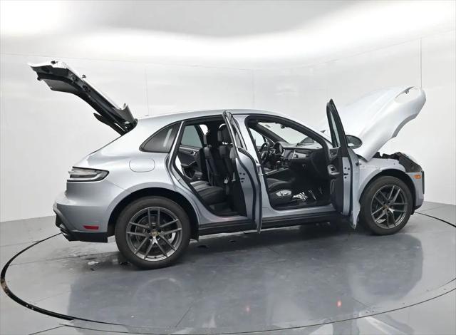 2024 Porsche Macan T