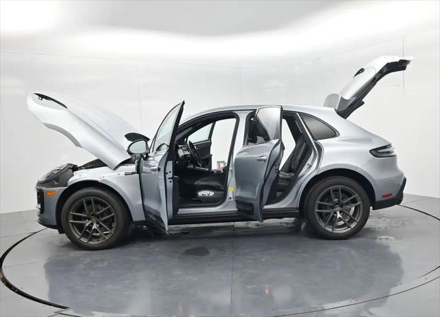 2024 Porsche Macan T
