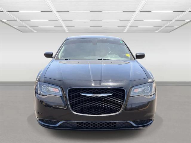 2019 Chrysler 300 Touring