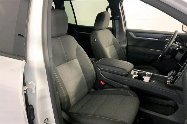 2025 GMC Acadia AWD Elevation