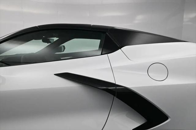 2026 Chevrolet Corvette Stingray Convertible, 2LT, RWD