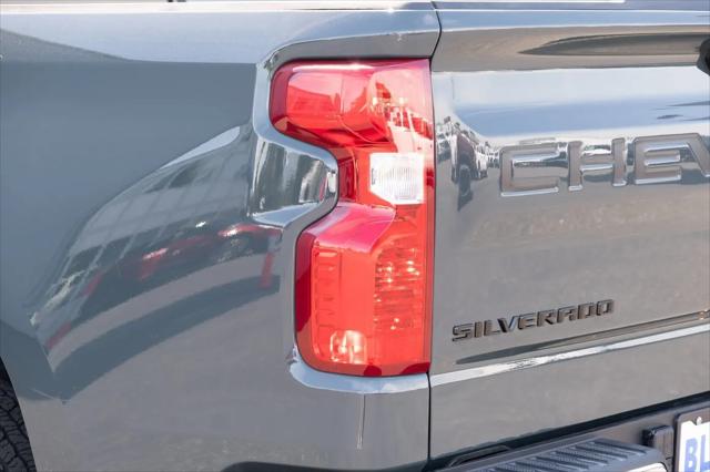 2026 Chevrolet Silverado 1500 4WD Crew Cab Standard Bed LT
