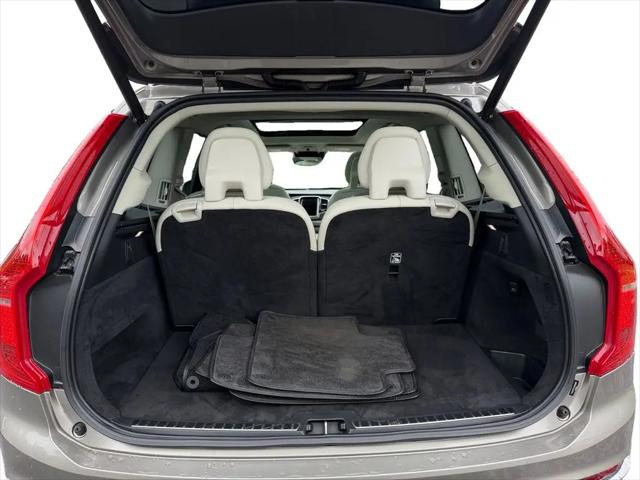 2021 Volvo XC90 T6 Inscription 6 Passenger