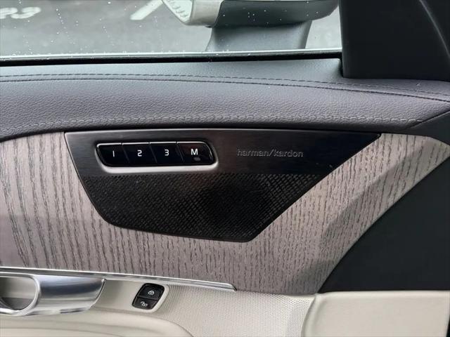 2021 Volvo XC90 T6 Inscription 6 Passenger