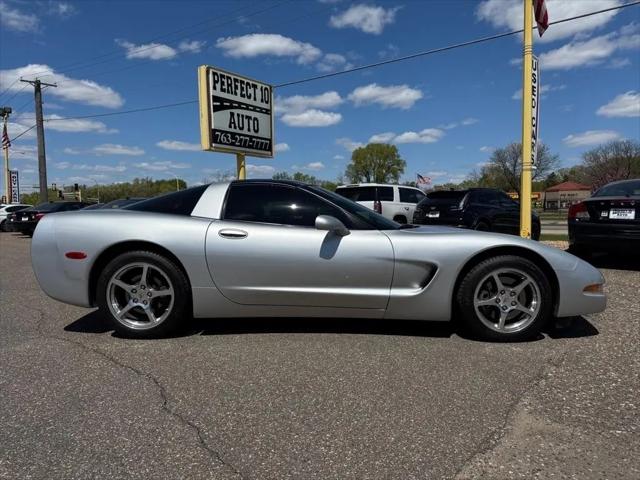2001 Chevrolet Corvette Base