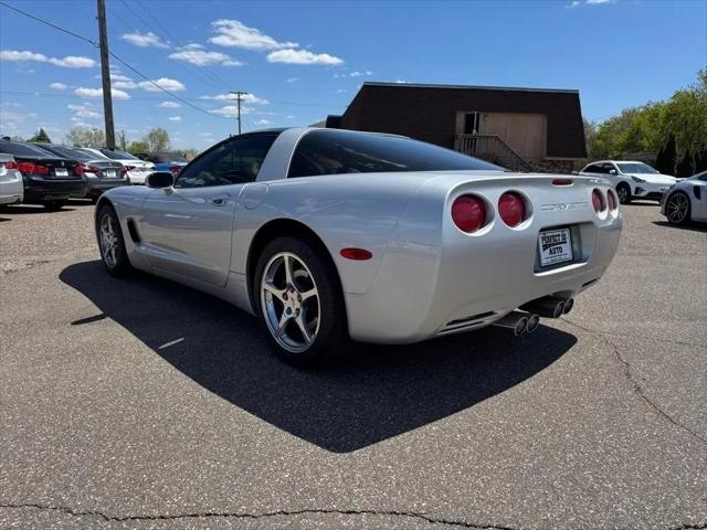 2001 Chevrolet Corvette Base