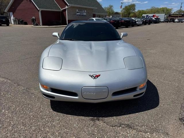 2001 Chevrolet Corvette Base