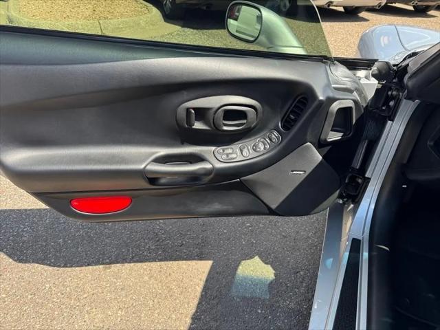 2001 Chevrolet Corvette Base