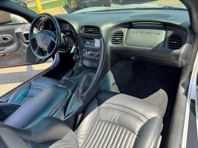 2001 Chevrolet Corvette Base