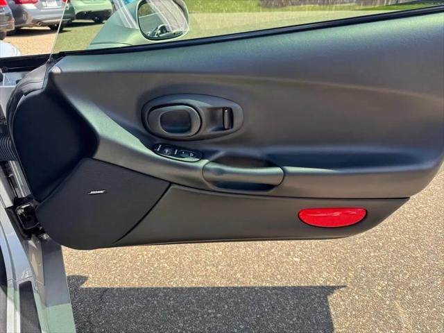 2001 Chevrolet Corvette Base