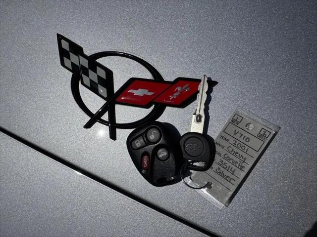 2001 Chevrolet Corvette Base