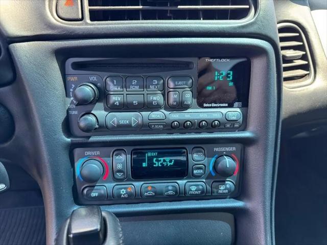 2001 Chevrolet Corvette Base