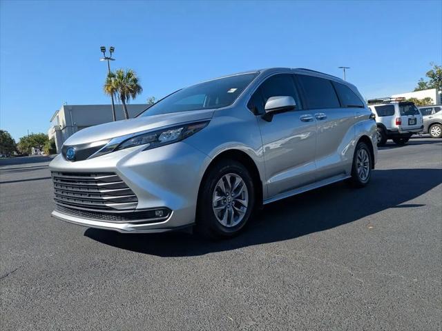 2025 Toyota Sienna XLE