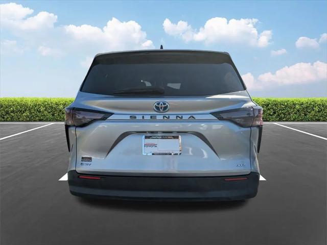 2025 Toyota Sienna XLE