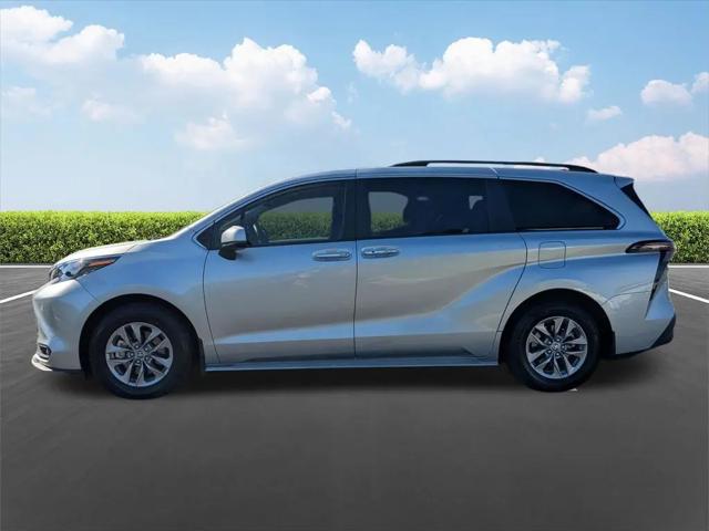 2025 Toyota Sienna XLE