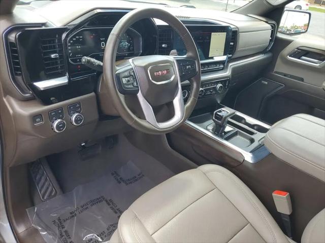 2023 GMC Sierra 1500 4WD Crew Cab Short Box SLT
