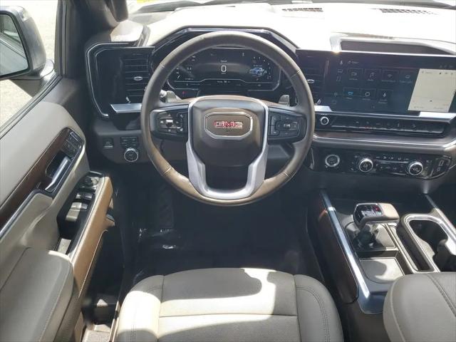 2023 GMC Sierra 1500 4WD Crew Cab Short Box SLT