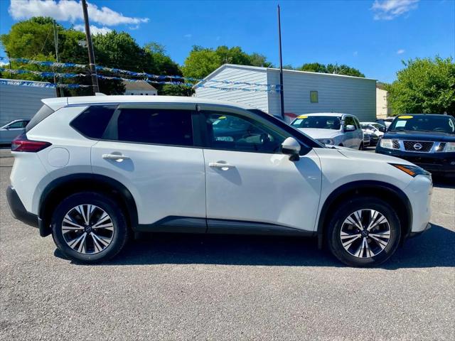 2022 Nissan Rogue SV FWD
