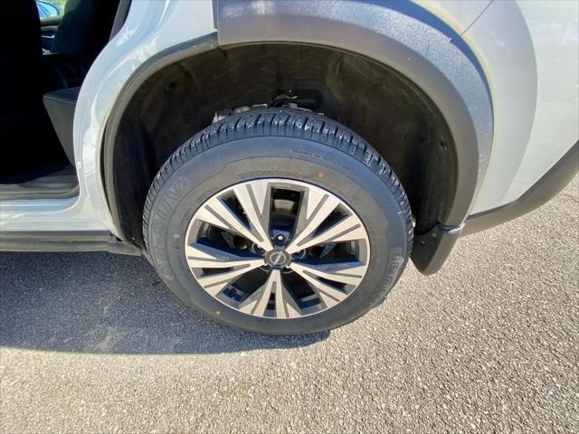 2022 Nissan Rogue SV FWD