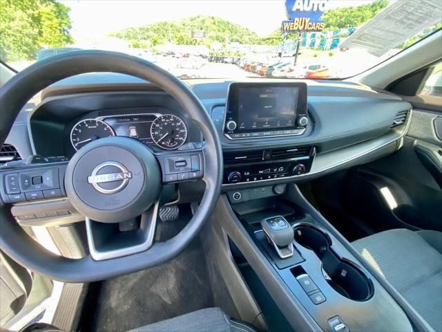 2022 Nissan Rogue SV FWD