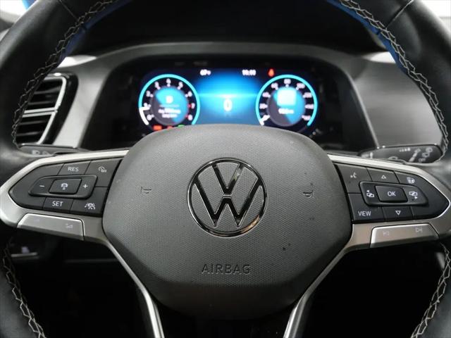 2025 Volkswagen Atlas Cross Sport 2.0T SE w/Technology