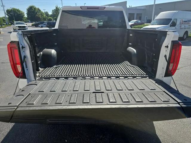 2025 GMC Sierra 1500 2WD Crew Cab Short Box SLT