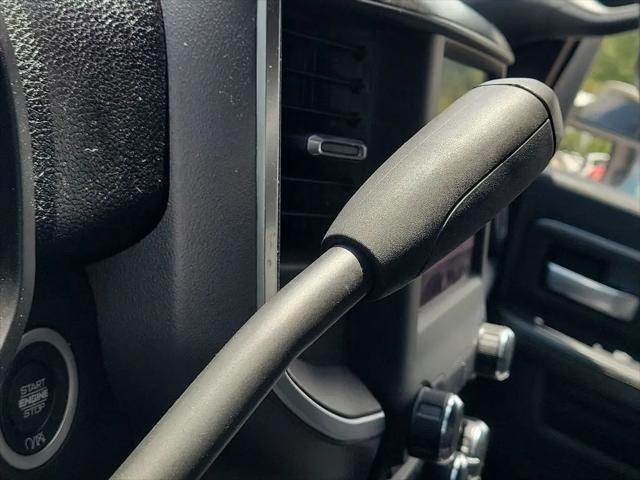 2024 Ram 3500 Big Horn Crew Cab 4x4 8' Box