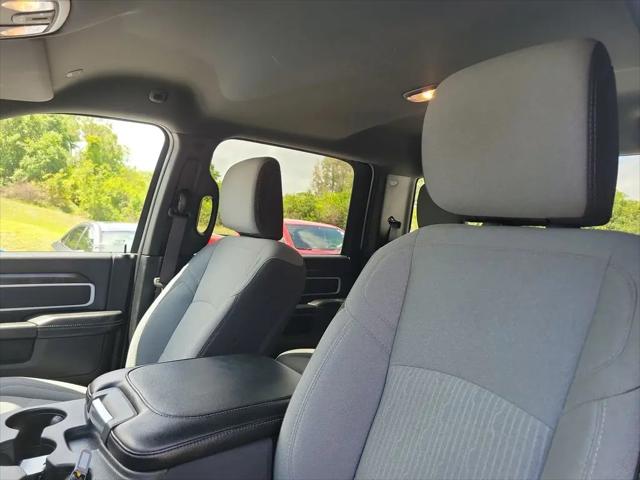 2024 Ram 3500 Big Horn Crew Cab 4x4 8' Box