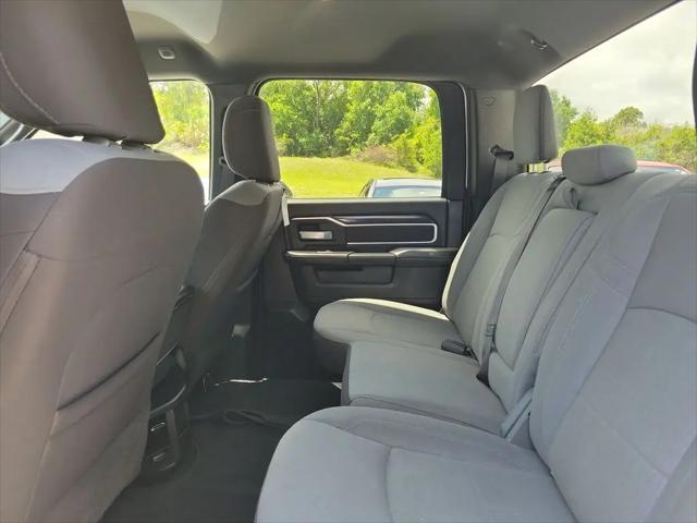 2024 Ram 3500 Big Horn Crew Cab 4x4 8' Box