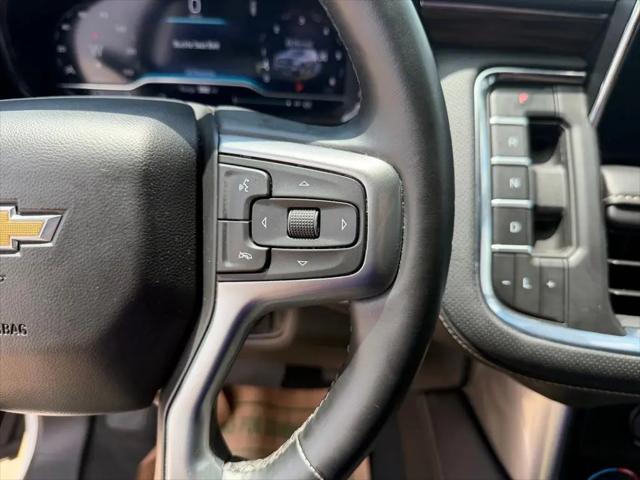 2024 Chevrolet Suburban 4WD Premier