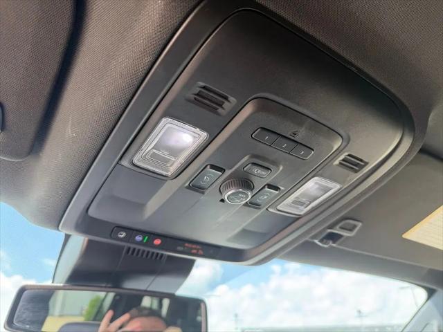 2024 Chevrolet Suburban 4WD Premier
