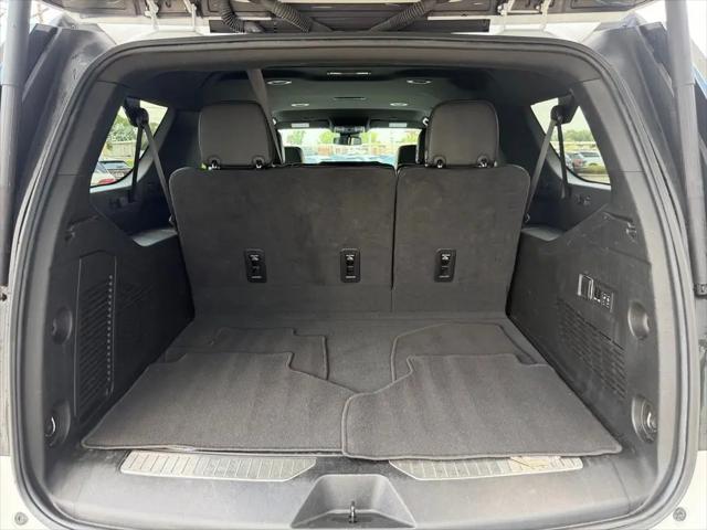 2024 Chevrolet Suburban 4WD Premier