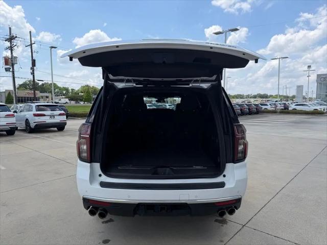 2024 Chevrolet Suburban 4WD Premier